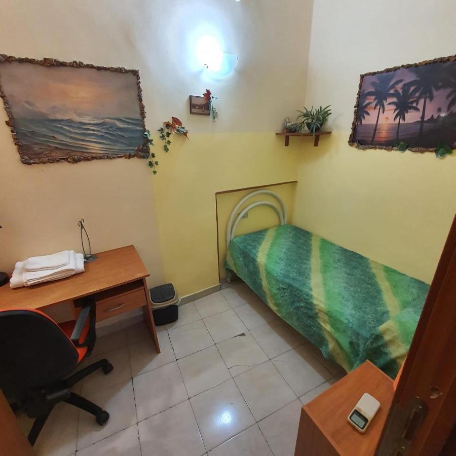 Napolix Centro, Intero Appartamentino, Casa Vacanze, Suite Tricamere Nel Cuore Di Napoli Luaran gambar